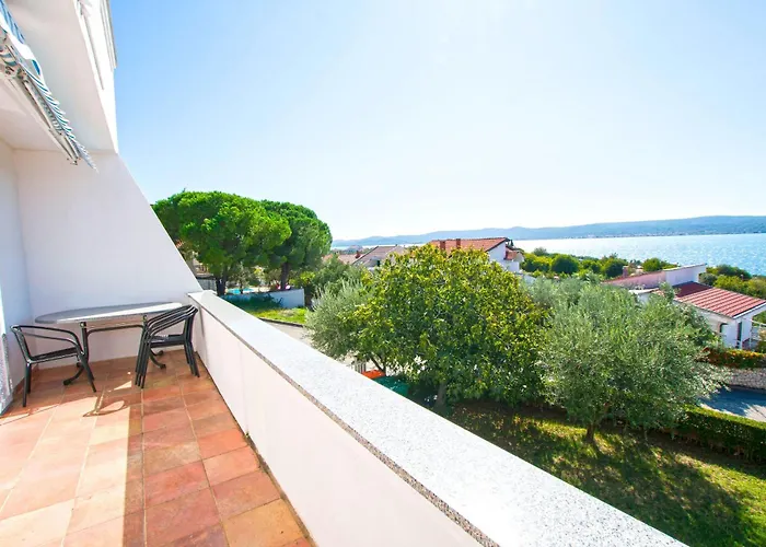 Josip 아파트 스베티 페타르